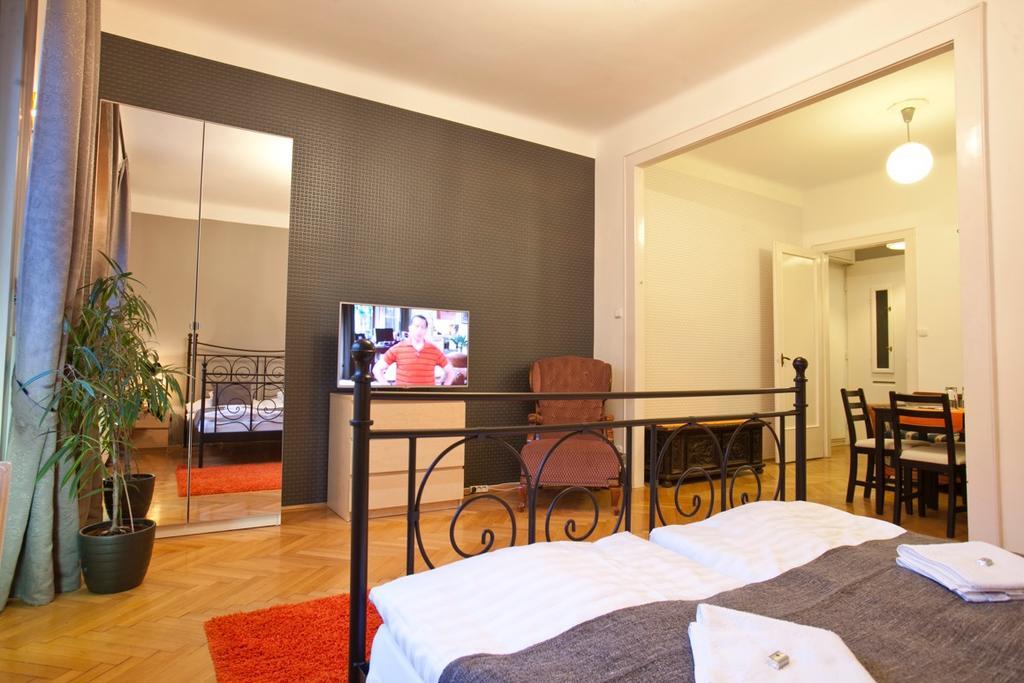 Parliament Penthouse Boutique B&B ブダペスト エクステリア 写真