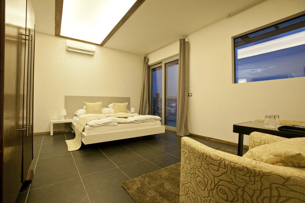 Parliament Penthouse Boutique B&B ブダペスト エクステリア 写真
